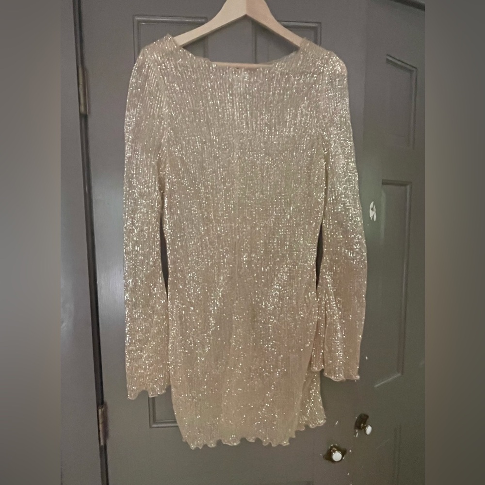 H&M Sparkling Sequin Long Sleeve Dress